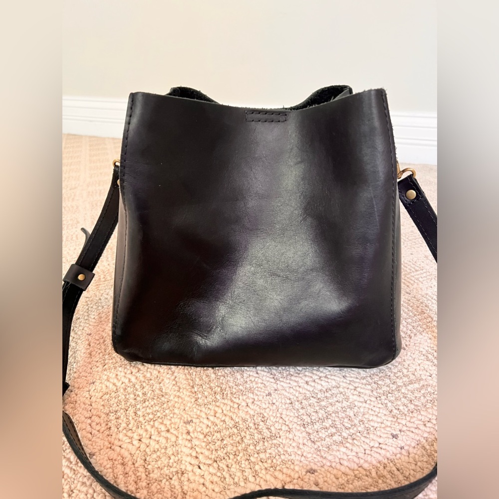 Black Portland Leather Butterfly Bucket Bag with additional BoHo Style Straps